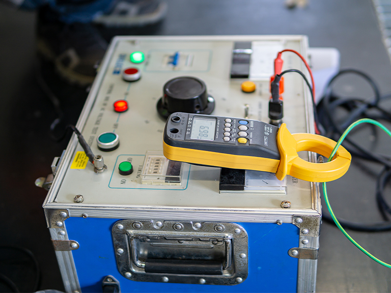 Manual vs Automatic High Voltage Testers