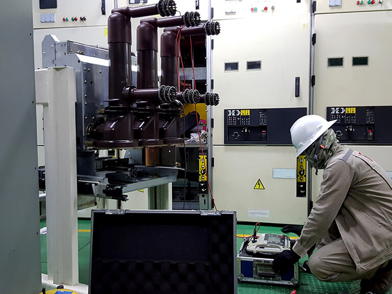 Different Tests You Can Perform with a Circuit Breaker Tester