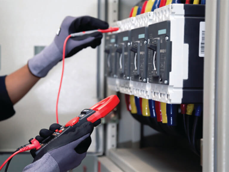 Primary vs Secondary Injection Testing in Circuit Breakers
